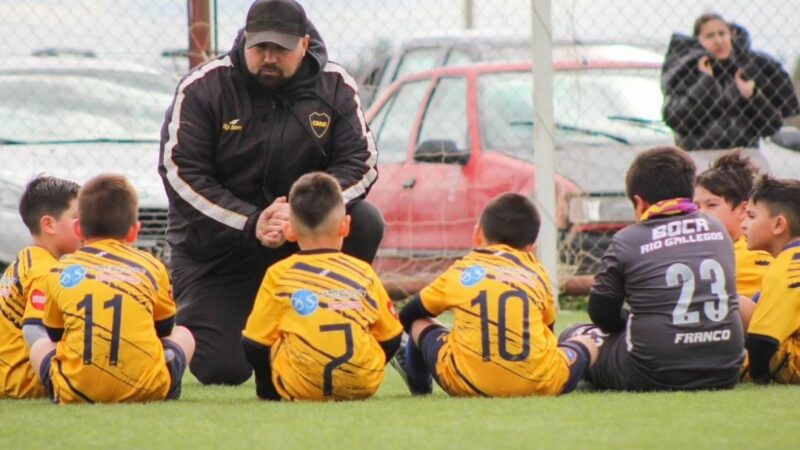 Pruebas de fútbol para jóvenes en Río Gallegos.